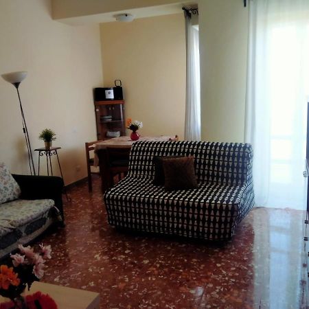 Villa Happy House Mare Di Roma à Ostie Extérieur photo